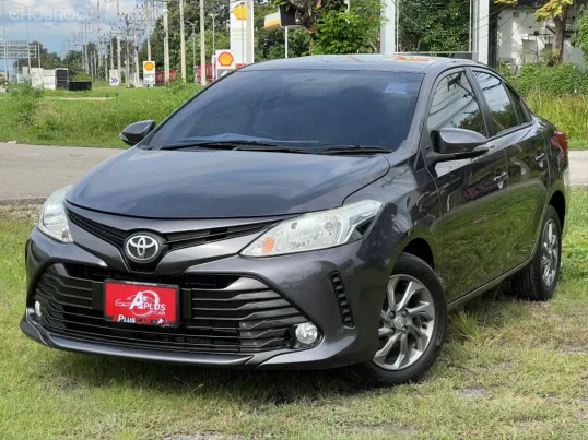 TOYOTA VIOS 1.5 E เกียร์AUTO ปี2018 สีเทา