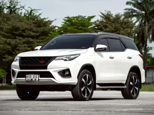 TOYOTA FORTUNER 2.8 TRD Sportivo 4WD AT 2019 