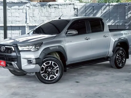  TOYOTA HILUX REVO 2.4 MID PRERUNNER สี่ประตู A/T ปี2023แท้ (โฉมหมูป่า) สีบรอนซ์ 