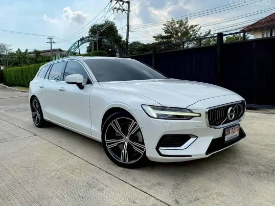 Volvo V60 T8 Inscription 2021