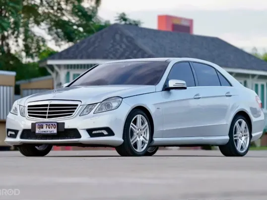 Mercedes-Benz E-Class E250 CGI 2012 รถบ้านสภาพสวย ไมล์น้อย 