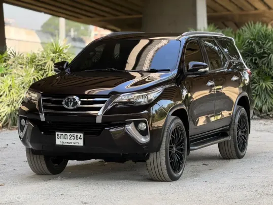 Toyota Fortuner 2.4V ปี 2016 รถครอบครัวสุดคุ้ม
