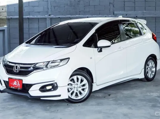 HONDA JAZZ 1.5 V A/T ปี2019(แท้)(mnc) สีขาว