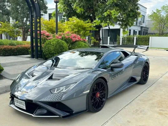 Lamborghini Huracan 5.2 STO LDF 2023 รถเจ้าของคนเดียว พร้อมใช้งาน 