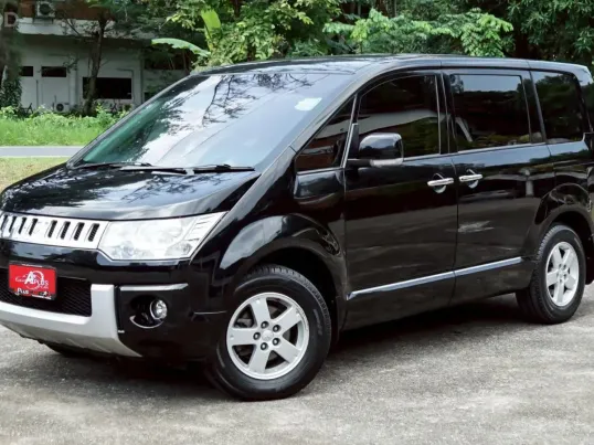 MITSUBISHI DELICA SPACE WAGON 2.0 CVT A/T ปี2015(แท้) สีดำ