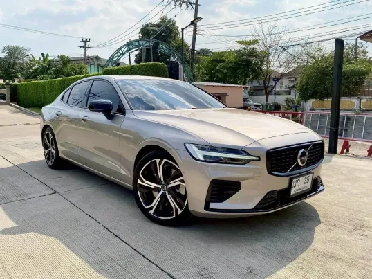 Volvo S60 T8 Recharge Ultimate Dark 2024
