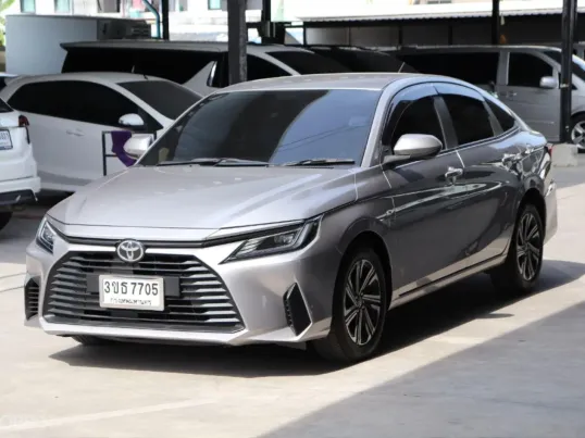 2022 Toyota Yaris Ativ 1.2 Sport รถเก๋ง 4 ประตู 