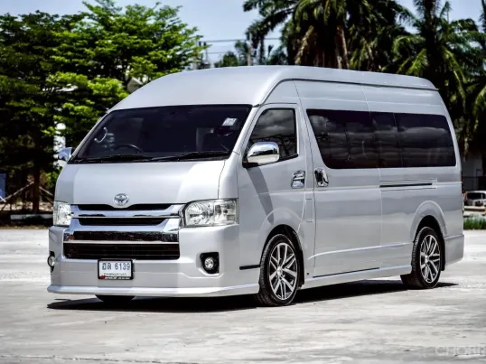 Toyota COMMUTER 3.0 D4D ปี 2015 ภายใน VIP พร้อมใช้งาน