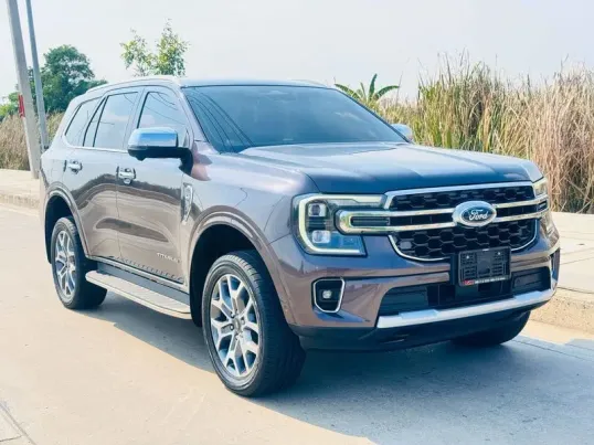 FORD EVEREST NEXT GEN 2.0 BI-TURBO TITANIUM PLUS 4x4 10AT 2022 จด 2023