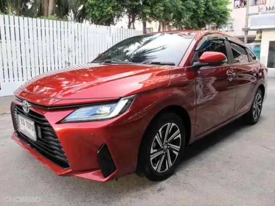2024 TOYOTA YARIS ATIV 1.2 PREMIUM AUTO สีส้ม วิ่งน้อย 11,096 กม. รถสวยสภาพใหม่ ฟรีดาวน์