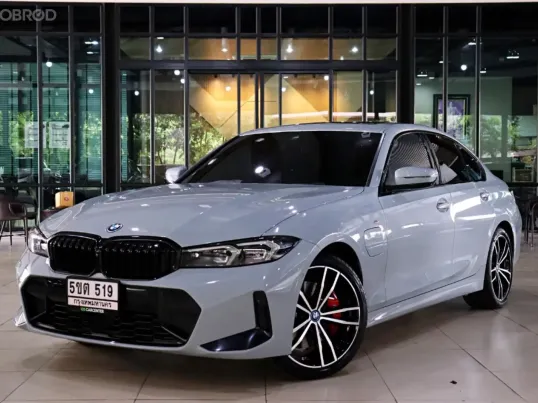 2024 BMW 3 Series 2.0 330e รถเก๋ง 4 ประตู เจ้าของขายเอง รถสวย ไมล์น้อย  