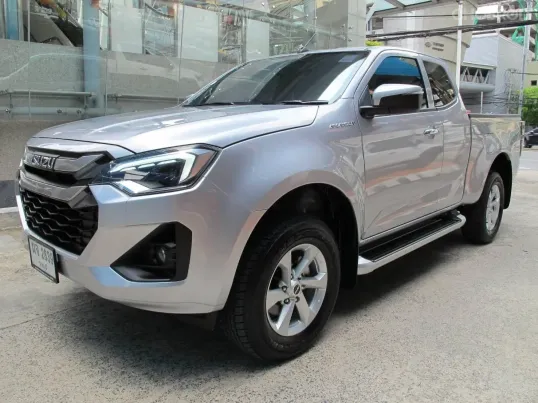 2025 ISUZU DMAX CAB HI-LANDER 2.2 L MAXFORCE เกียร์ธรรมดา สีบรอนเทา วิ่งน้อย 4,504 กม. รถสวยสภาพใหม่