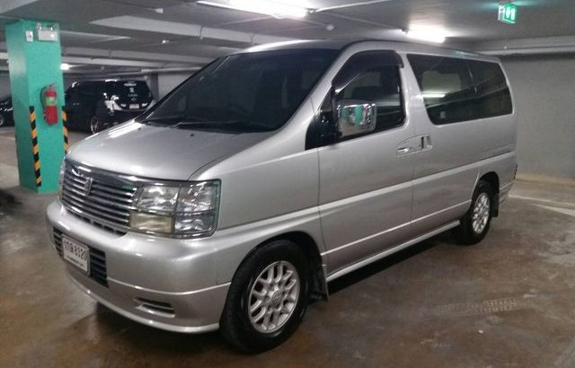 Nissan elgrand 2000