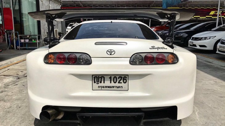 Toyota supra gt300