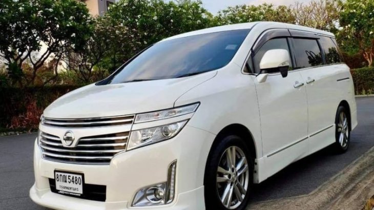 Get Nissan Elgrand 2012 Gif