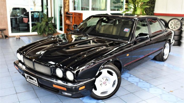 Jaguar xjr x300