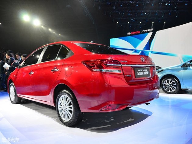 toyota-vios-limo-facelift-rear-630x473