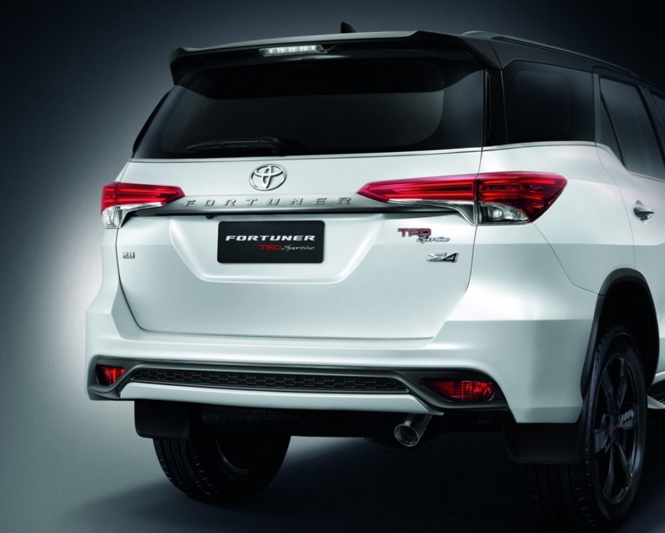 Toyota Fortuner TRD Sportivo 2016 5