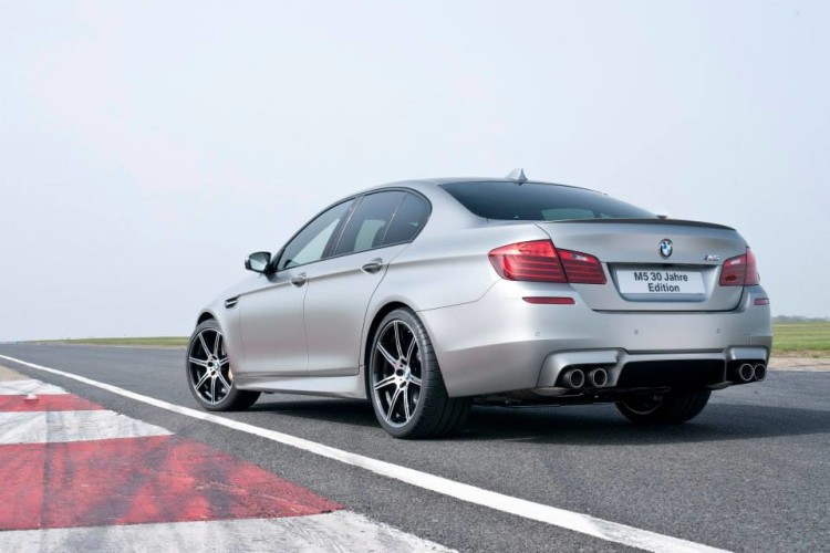 BMW M5 รุ่นพิเศษ 300 คัน