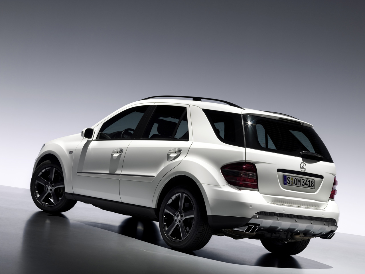 Mb store hybrid suv